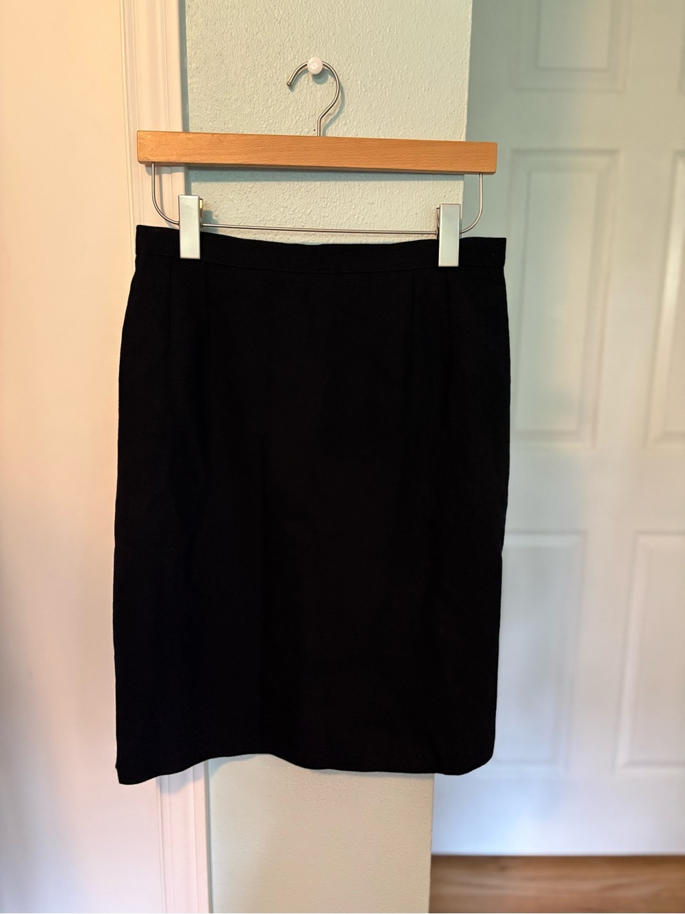Giorgio Armani Black Women's Pencil Skirt